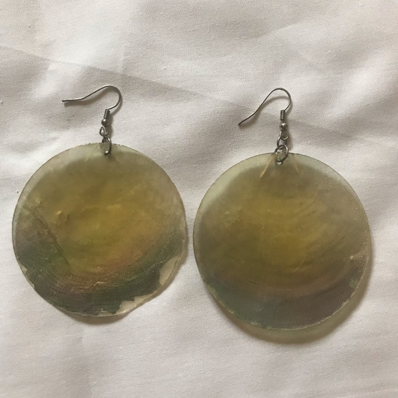 Round earring - Picture 2 of 3